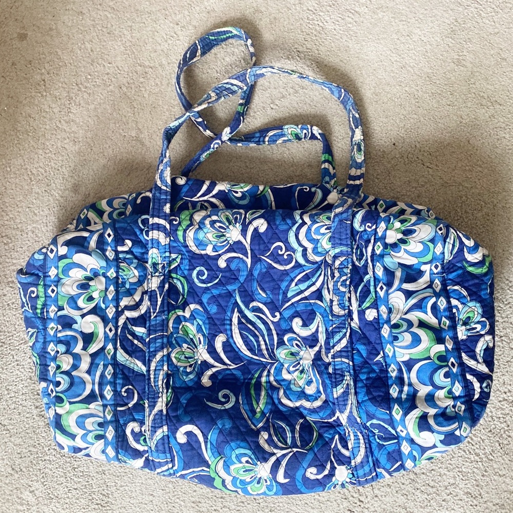 Large Vera Bradley Duffel Bag In The Retired Print “M… Gem